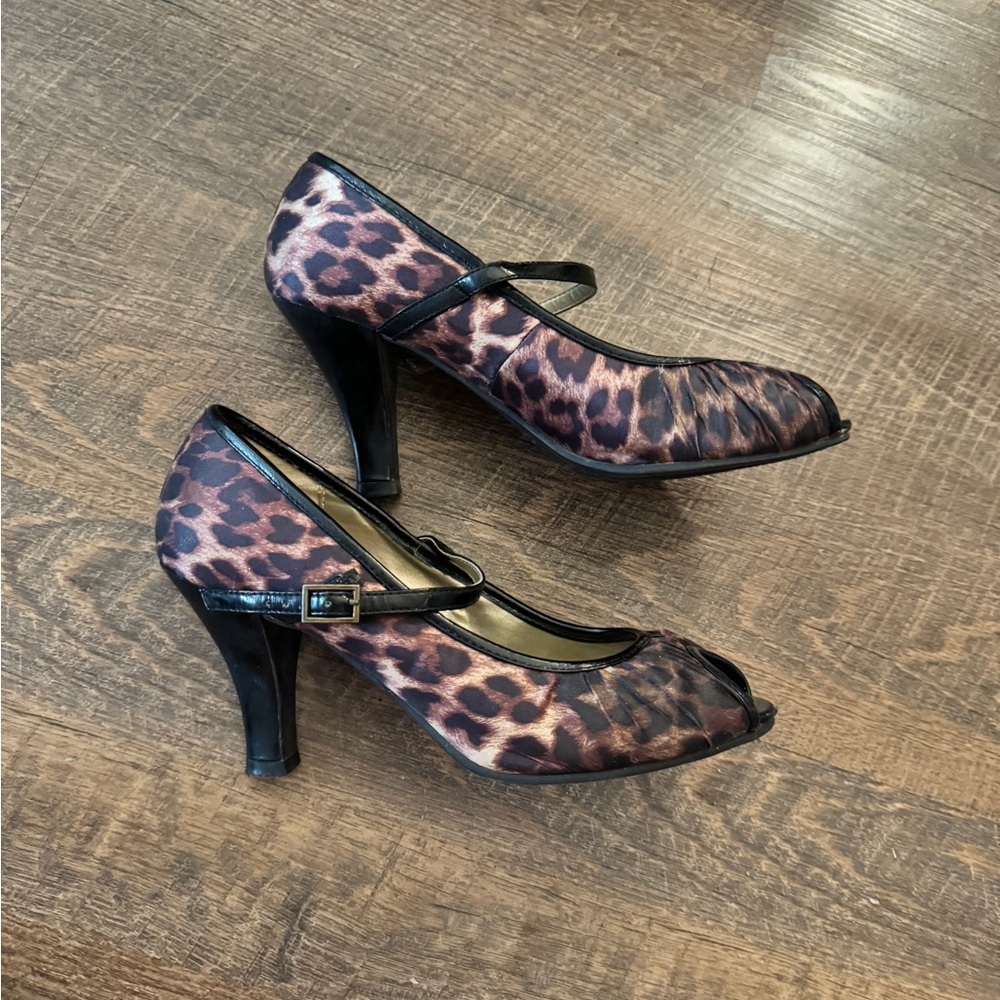 Madden Girl Animal Print Peep Toe Mollie Pumps 6.5